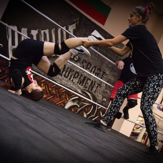 Повишете адреналина и се насладете на Три тренировки в рамките на една седмица в първата по рода си школа по кеч в България от Makaroon Повишете адреналина и се насладете на Три тренировки в рамките на една седмица в първата по рода си школа по кеч в България от Makaroon