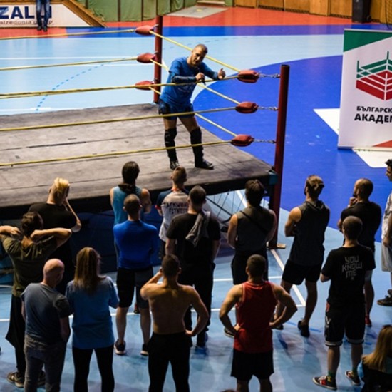 Повишете адреналина и се насладете на Три тренировки в рамките на една седмица в първата по рода си школа по кеч в България от Makaroon Повишете адреналина и се насладете на Три тренировки в рамките на една седмица в първата по рода си школа по кеч в България от Makaroon