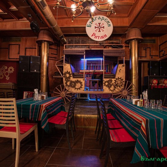 Gift an "Authentic Bulgarian dinner for two" from Makaroon Gift an "Authentic Bulgarian dinner for two" from Makaroon