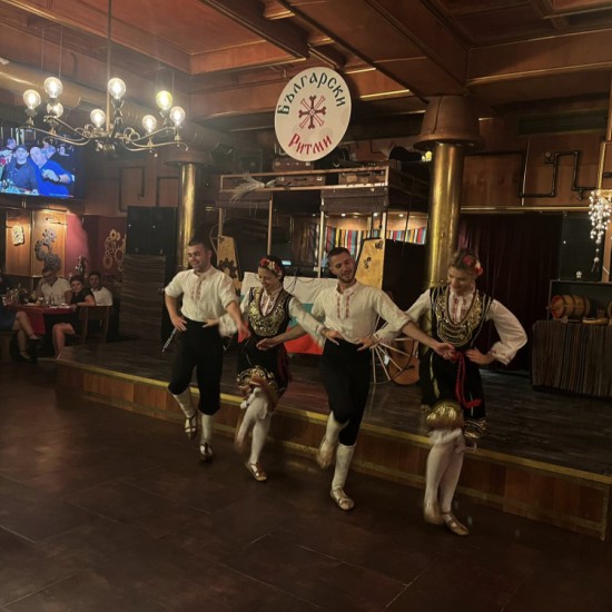 Gift an "Authentic Bulgarian dinner for two" from Makaroon Gift an "Authentic Bulgarian dinner for two" from Makaroon