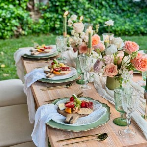 Природа, вино и любов с  "Романтичен пикник за двама"