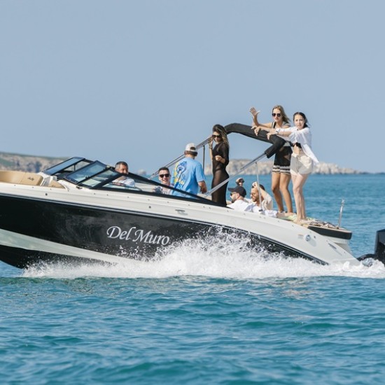 Обогатете лятната си ваканция с 2-часов тур с моторна лодка Del Muro за до 10 души край Созопол от Makaroon