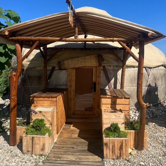 Връзка със себе си и пълноценна почивка сред природата с Две All inclusive нощувки за двама в Денгри Еко Резорт от Makaroon