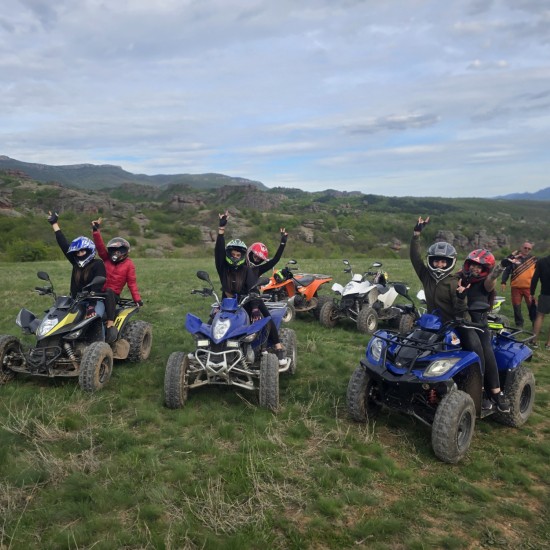 Офроуд приключение с АТВ край Белоградчишките скали от Makaroon.bg