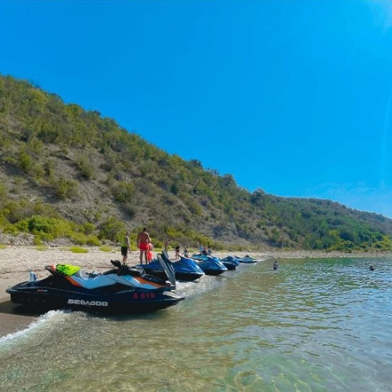 На гребена на вълната с джет сафари от Равда до Несебър, Св. Влас или Елените от Макароон