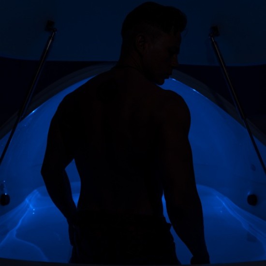 Релакс, СПА и минерали с Флотация + Престой в стая с морски климат в Пловдив от Makaroon