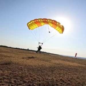 Тандемен скок с парашут от 3000 м. от летище Ерден, с. Ерден, област Монтана