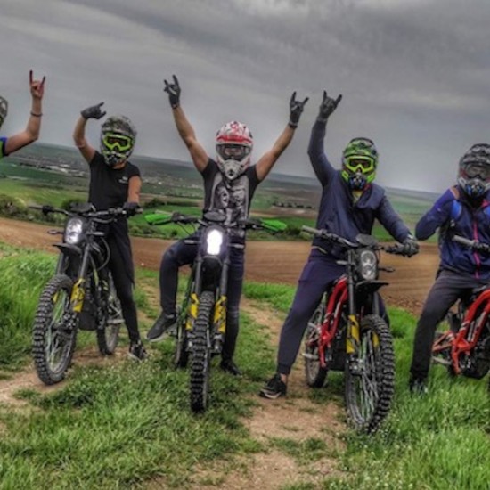 Адренaлин сред природата - насладете се на една Екстремна разходка с електрически кросов мотор край Варна от Makaroon