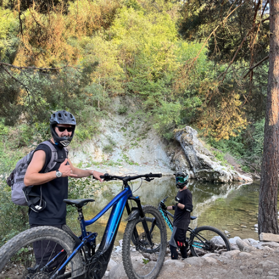 Опитайте нещо екстремно и различно с Двучасов тур с ел. колело за един край Боровец от Makaroon Опитайте нещо екстремно и различно с Двучасов тур с ел. колело за един край Боровец от Makaroon