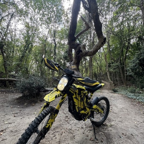 Впуснете се в необикновена офроуд разходка с адреналин, история и гледки с 1-часов тур с електрически мотор край Аладжа Манастир, Варна от Makaroon