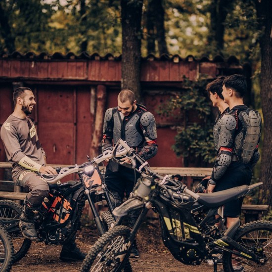 Вдигнете адреналина с 1-часов Тур Приключение до Бункера с електрически мотор край Пловдив от Makaroon