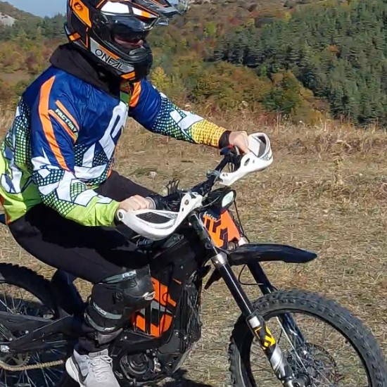 Подарете едно екстремно приключение с мотор с "Двучасов тур с електрически . мотор „По стъпките на Ботев“ край Враца" от Makaroon