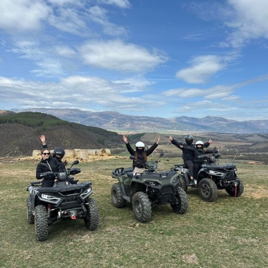 Сред природни и исторически феномени с АТВ тур за двама край с. Чавдарци, Софийска област от Makaroon