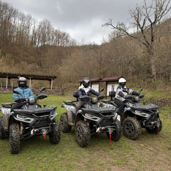 Сред природни и исторически феномени с АТВ тур за двама край с. Чавдарци, Софийска област от Makaroon