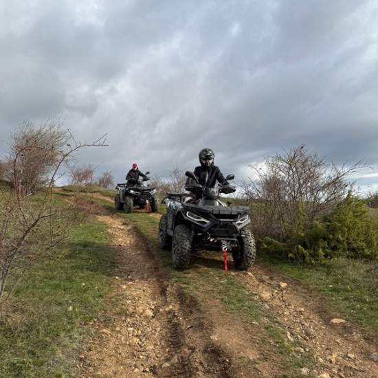 Сред природни и исторически феномени с АТВ тур за двама край с. Чавдарци, Софийска област от Makaroon