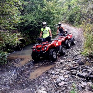 Офроуд приключение в планината за двама на едно АТВ близо до София