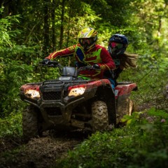 Офроуд приключение в планината с АТВ близо до София