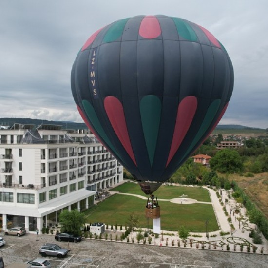 Подарете (си) усещане за свобода с Панорамно издигане с балон в Павел Баня от Makaroon