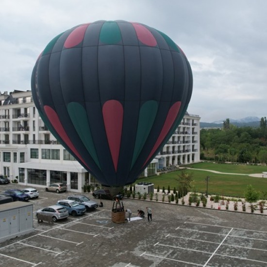 Подарете (си) усещане за свобода с Панорамно издигане с балон в Павел Баня от Makaroon