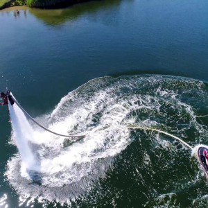 Флайборд или джетпак на я.Искър 