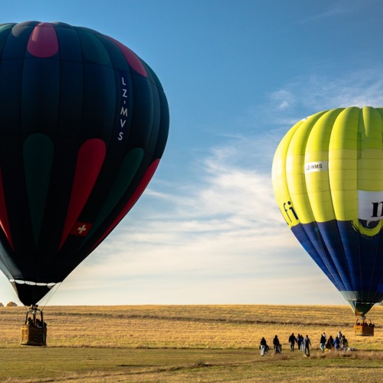 Панорамно издигане с балон за четирима Полет с балон за четирима + видеозаснемане с 4К камера | Makaroon.bg
