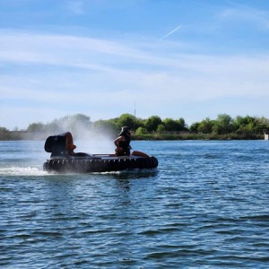 Дрифтирайте по суша и вода с „Hovercraft за един човек‘‘ в София
