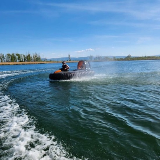 Емоция, дрифт и екшън с „Hovercraft за един човек‘‘ от Makaroon