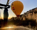 Полъх на адреналин с  Панорамно издигане с балон над Мелнишните пирамиди oт Makaroon