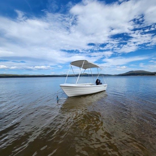 Walking, fishing and rest with "Motor boat for up to 4 people for rent at Iskar Dam" from Makaroon