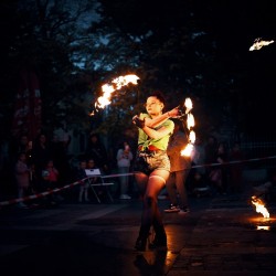 Kурс по въртене на огнен пой - Стани повелител на огъня 
