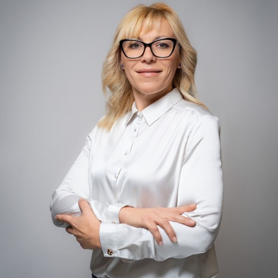 Истински професионални с „Бизнес фотосесия във Варна“ от Makaroon