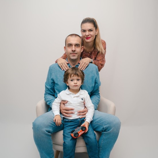 Щастие в кадър "Семейна фотосесия във Варна" от Makaroon