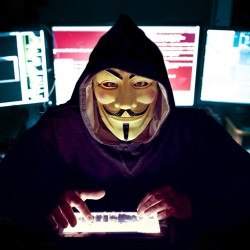 Ескейп стая „Хакерът“ за двама в София