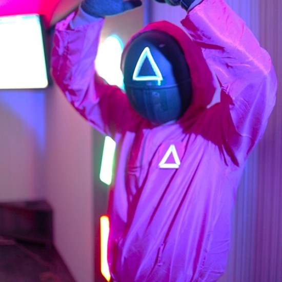 Оцелейте и спечелете The Squid Games - отборна игра за трима от Makaroon Оцелейте и спечелете The Squid Games - отборна игра за трима от Makaroon