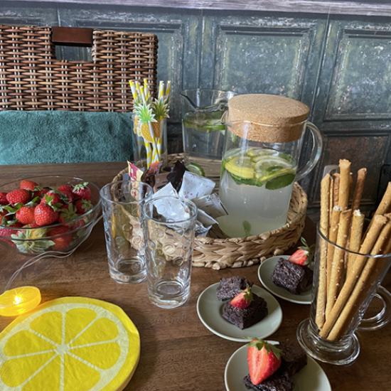 Създайте своето уникално бижу от естествени камъни и коприна по време на тaзи творческa работилница от Makaroon