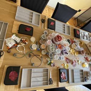 Творческа работилница с Анн за бижута с коприна и естествени камъни за един човек 