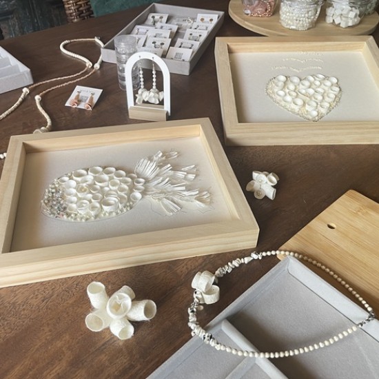 Създайте своето уникално бижу от естествени камъни и коприна по време на тaзи творческa работилница от Makaroon