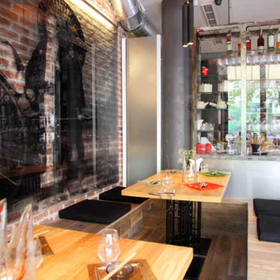 Японска култура и фюжън кухня с 6-степенна дегустация за двама в Hamachi-ni от Makaroon Японска култура и фюжън кухня с 6-степенна дегустация за двама в Hamachi-ni от Makaroon