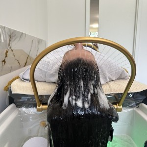 Цялостна грижа за Вашата коса с Head SPA therapy + сешоар в Swan hair & beauty