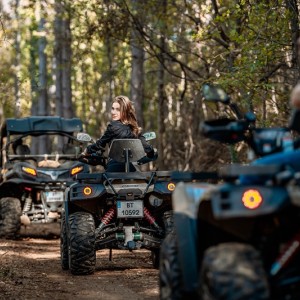 Офроуд разходка с АТВ и пикник с 3-степенно меню за двама край с. Устина, Пловдив