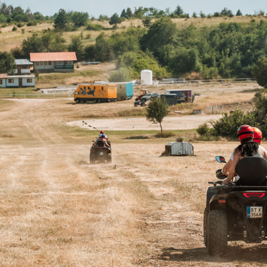 Офроуд разходка с АТВ в района Велико Търново | Makaroon.bg
