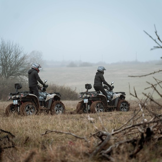 Заредете деня си в  „Родопската яка с АТВ тур край  с.Устина,, Пловдив“ от Makaroon