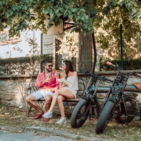 Get to know the city with "Electric bike ride near Veliko Tarnovo" from Makaroon Get to know the city with "Electric bike ride near Veliko Tarnovo" from Makaroon