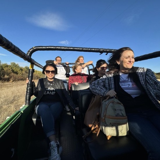 Впуснете се в едно нестандартно приключение с Джип сафари в района на Велико Търново от Makaroon