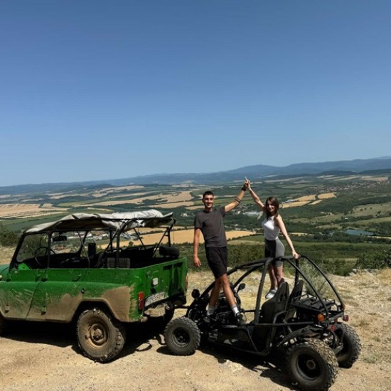 Впуснете се в едно нестандартно приключение с Джип сафари в района на Велико Търново от Makaroon