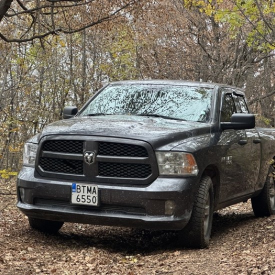 Офроуд разходка с луксозен джип в района на Велико Търново | Makaroon.bg