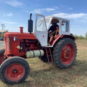 Офроуд разходка с трактор край Велико Търново – вълнуващо предизвикателство за смели