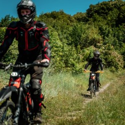 Офроуд разходка с електрически кросов мотор край Арбанаси