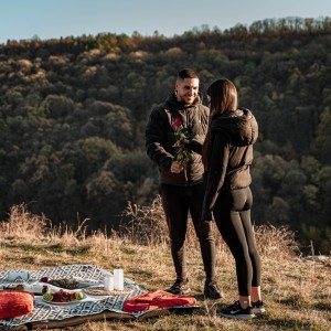 Романтичен пикник и конна езда за двама около Велико Търново