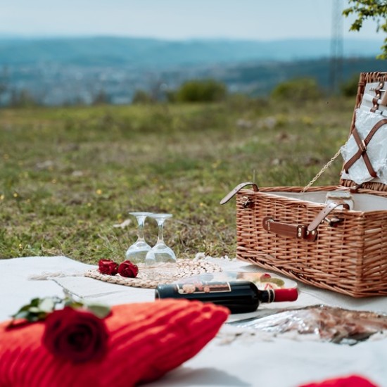 Споделени мигове с "Романтичен пикник и конна езда за двама около Велико Търново" от Makaroon